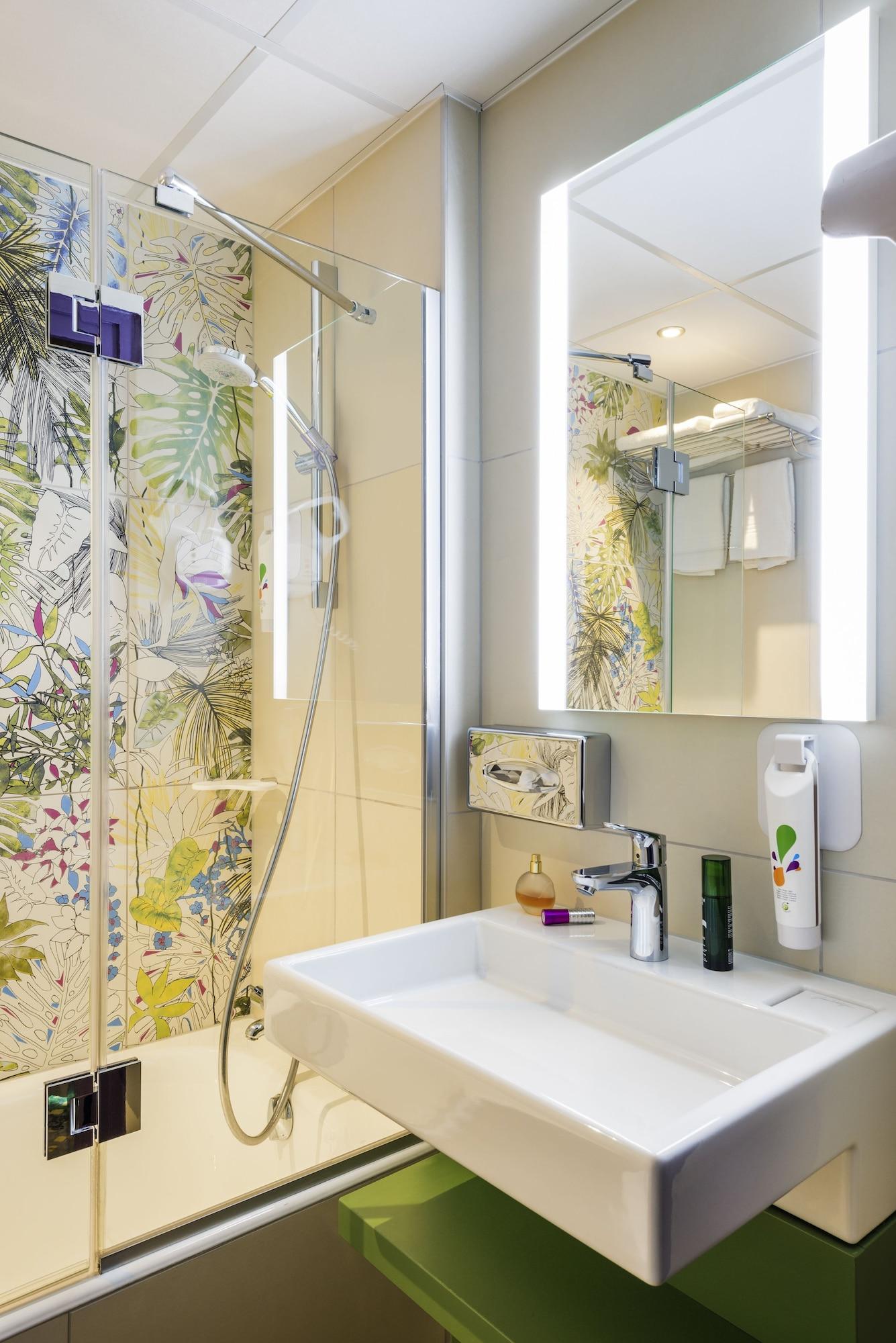 Hotel Ibis Styles Paris Boulogne Marcel Sembat Exterior foto